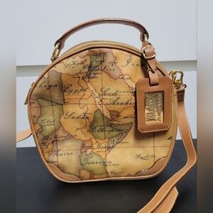 Alviero Martini Tan Map Print Prima Classe